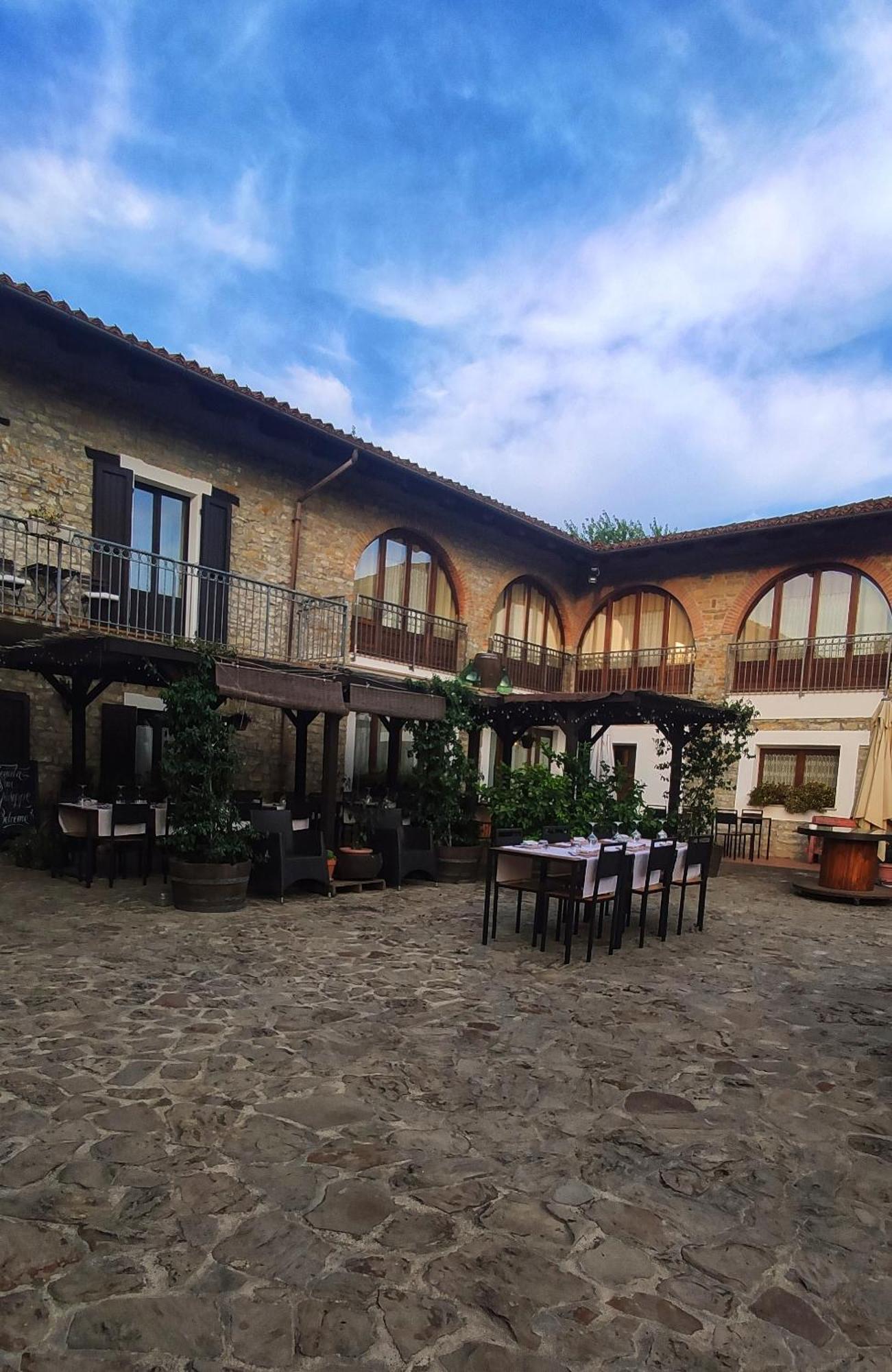 Agriturismo Tenuta San Giuseppe Cossano Belbo Екстериор снимка