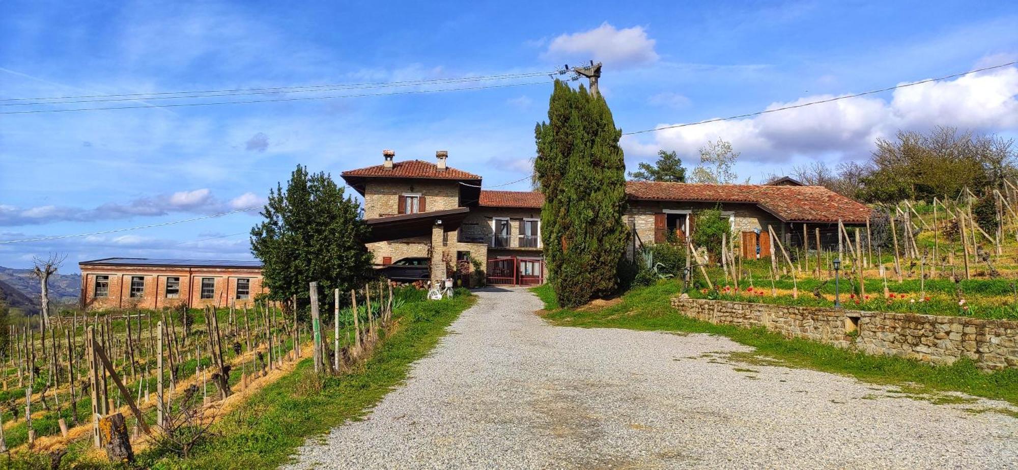 Agriturismo Tenuta San Giuseppe Cossano Belbo Екстериор снимка